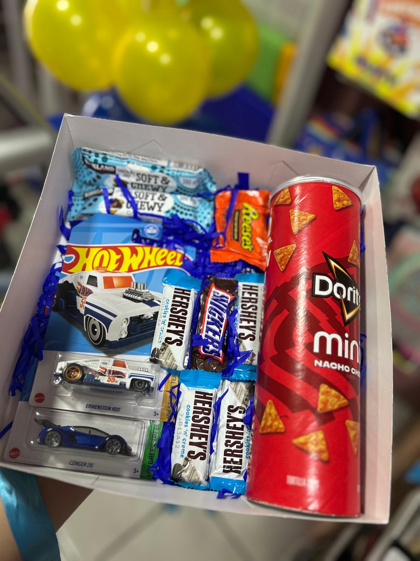 Hot wheels box