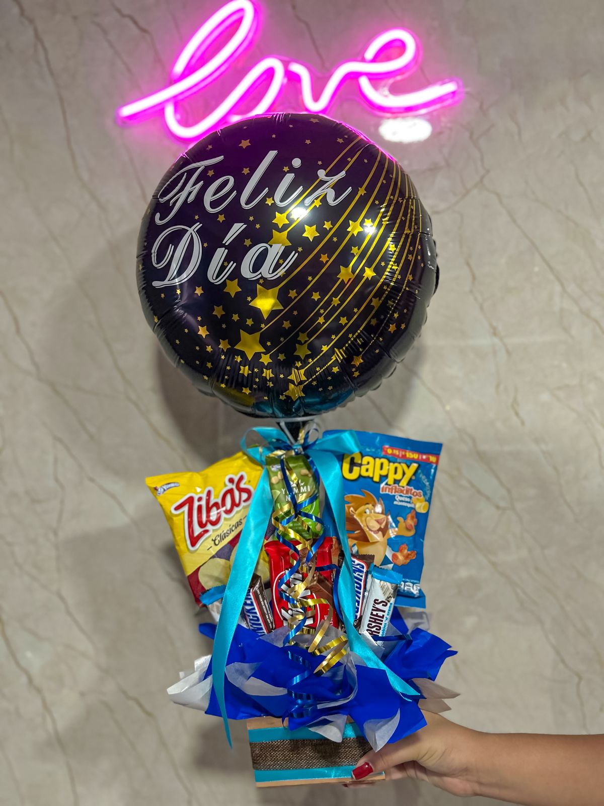 Arreglo con chocolates