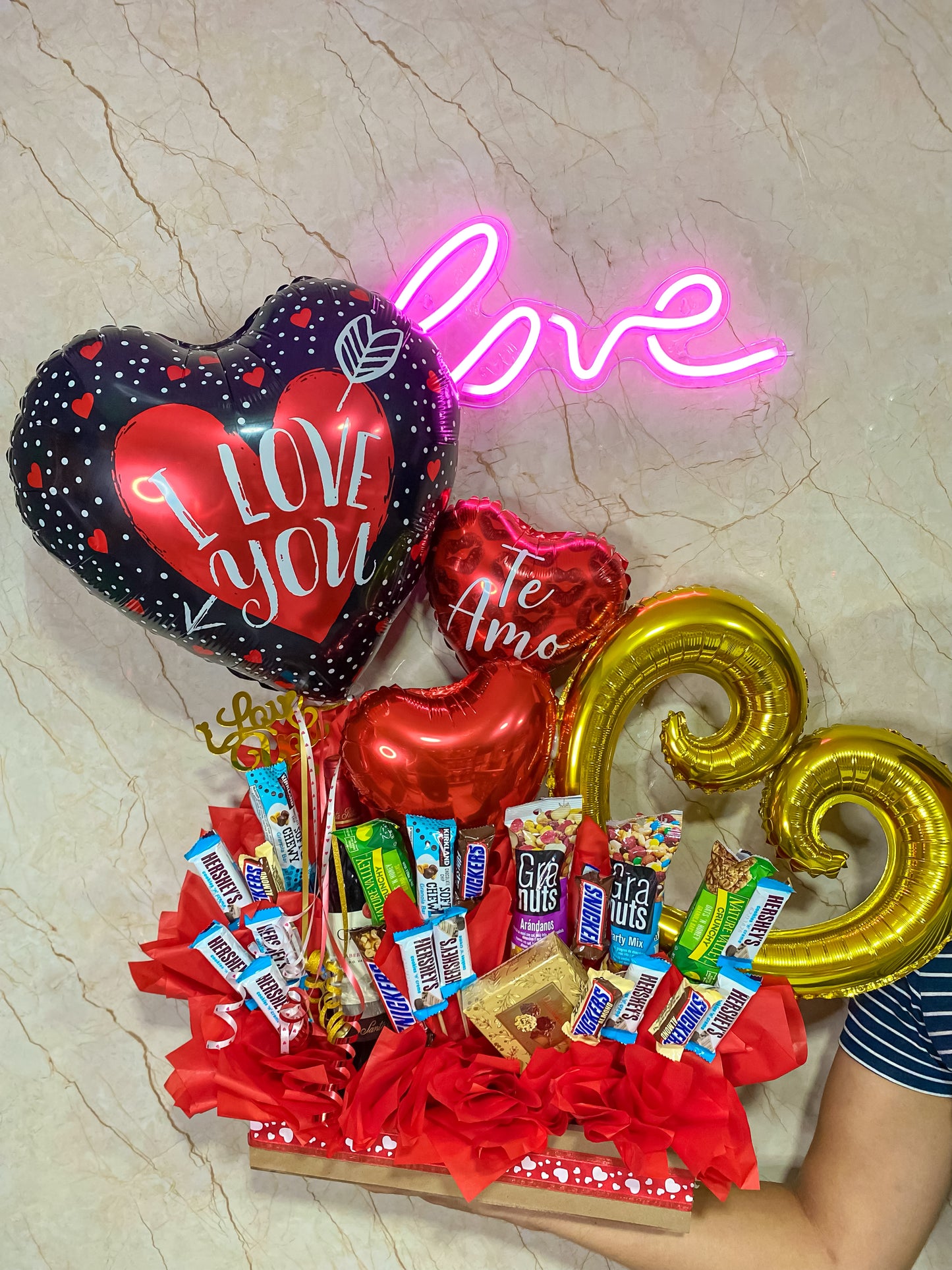 Too much love Arrangement